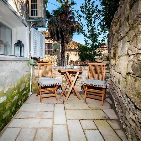 Monte Sea View Residence Ровінь Екстер'єр фото